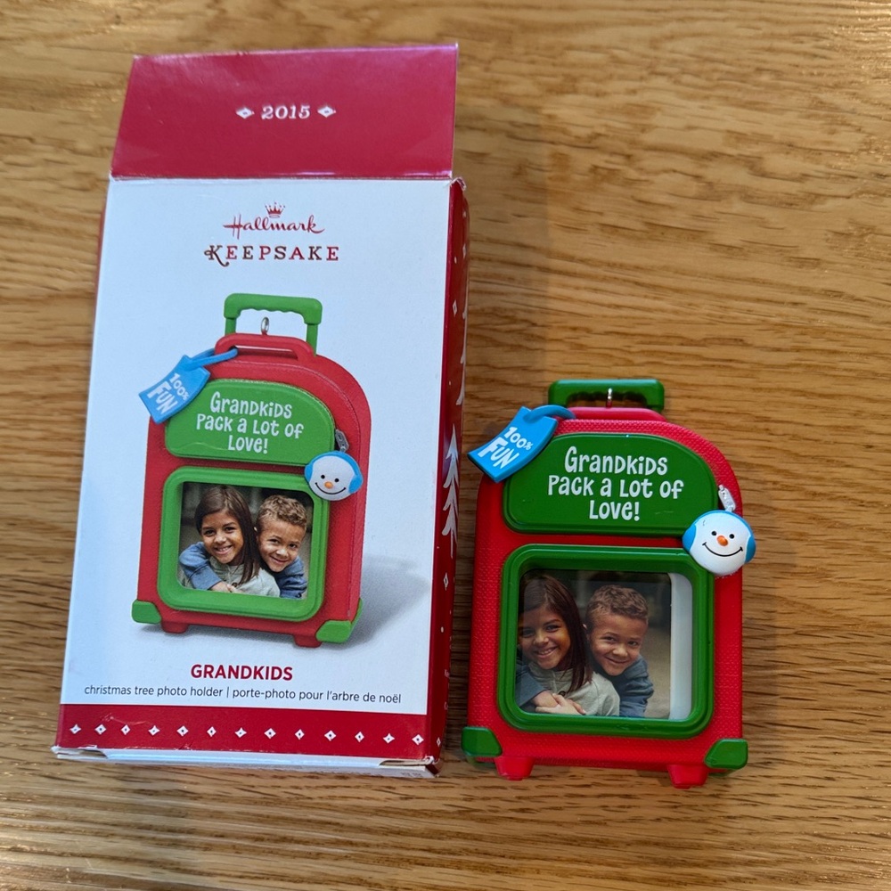 Hallmark Keepsake Traveling Grandparents Christmas Suitcase Photo Ornament 2015